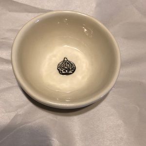 Vintage Rae Dunn crown bowl